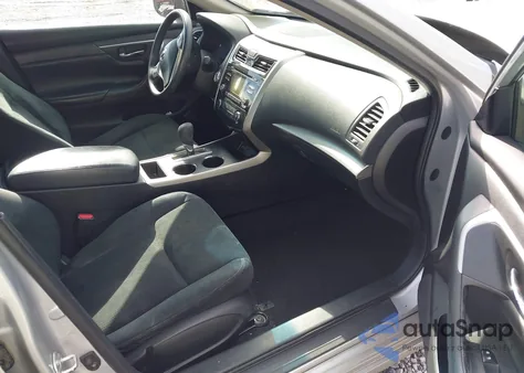 2015 Nissan Altima 2.5/2.5 S/2.5 Sl/2.5 Sv z USA, uszkodzony, nr VIN 1N4AL3AP9FN875507